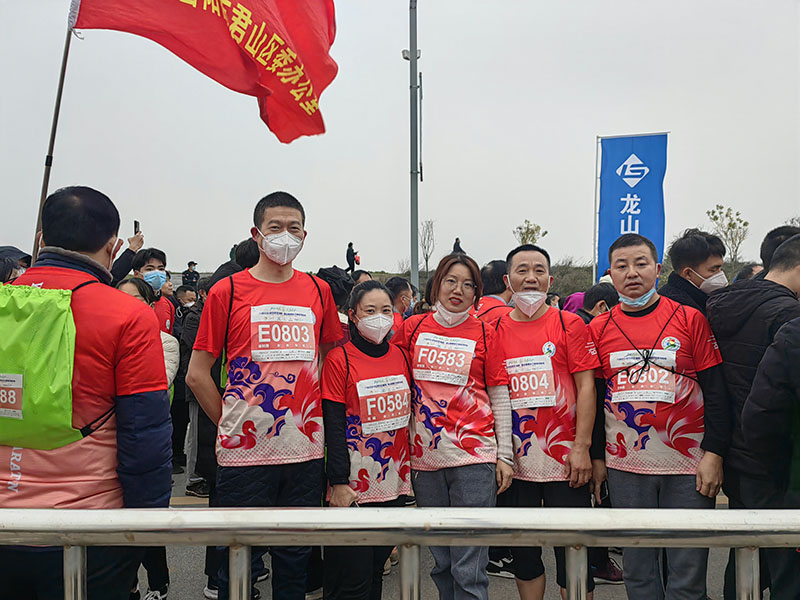 2022年成人免费看片软件參加嶽陽馬拉鬆賽